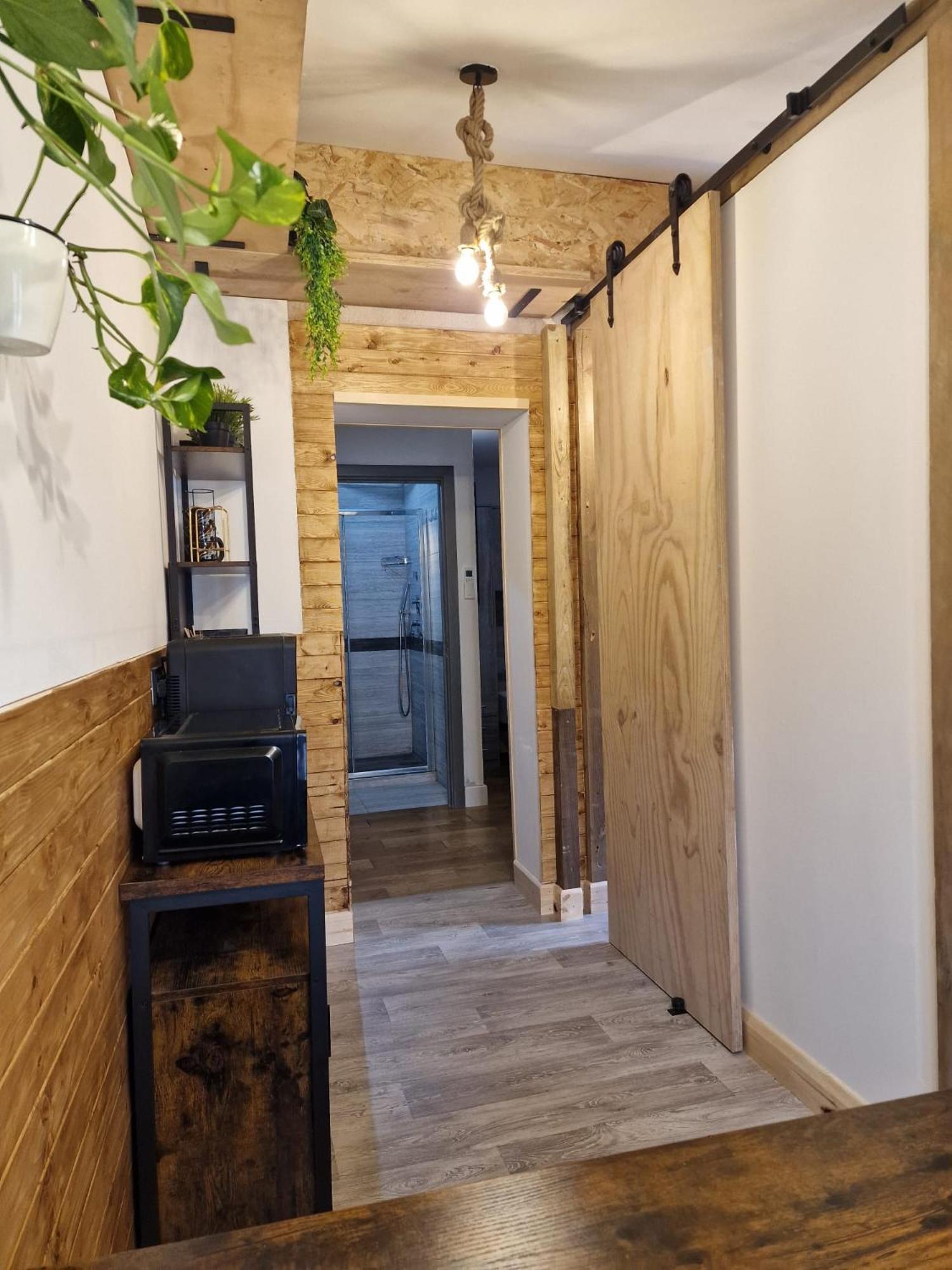 Two-Bedroom Cosy Country Lodge With Private Patio Greenhithe Экстерьер фото